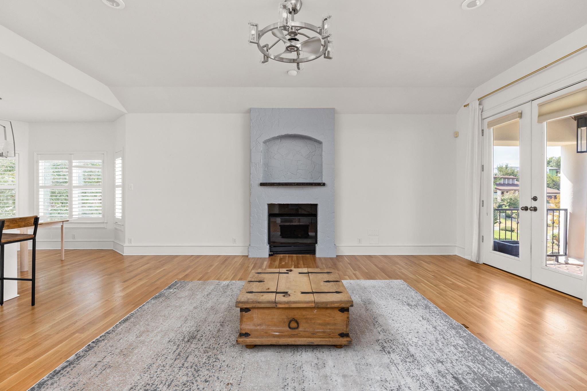 1228 Challenger, Lakeway, TX 78734