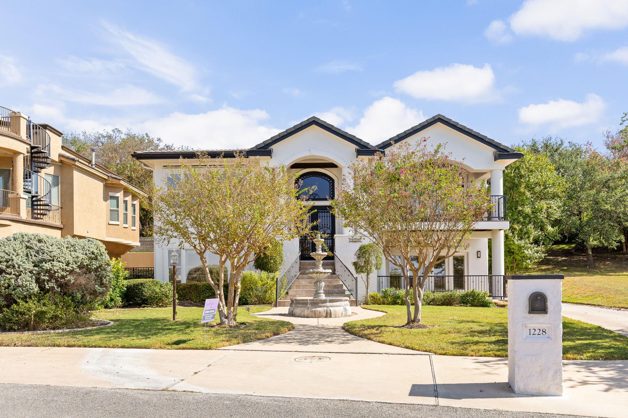 1228 Challenger, Lakeway, TX 78734