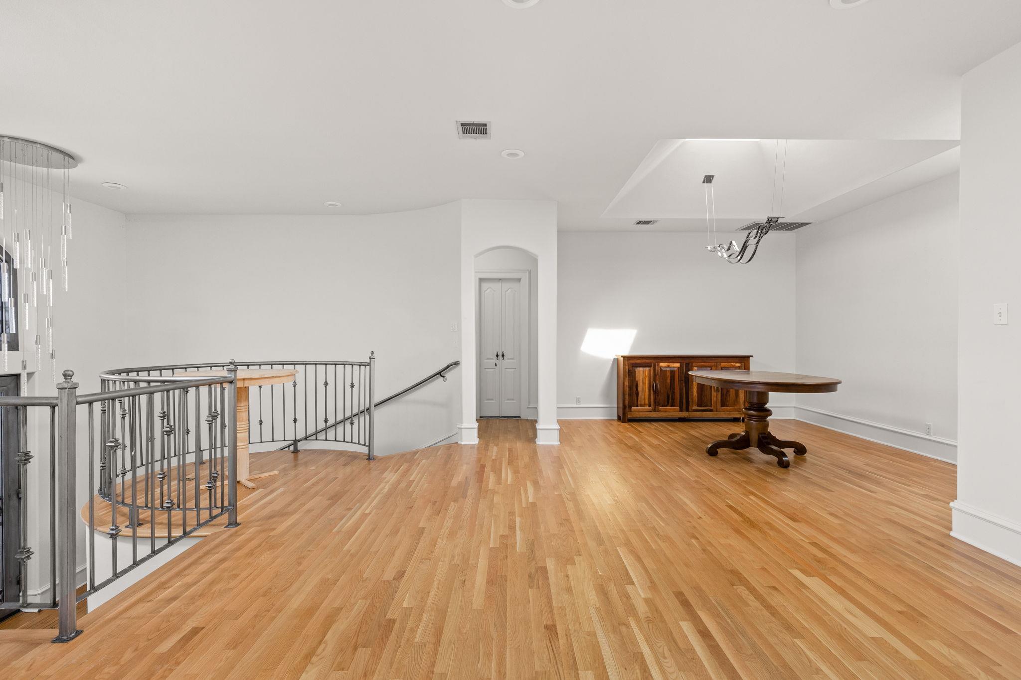 1228 Challenger, Lakeway, TX 78734