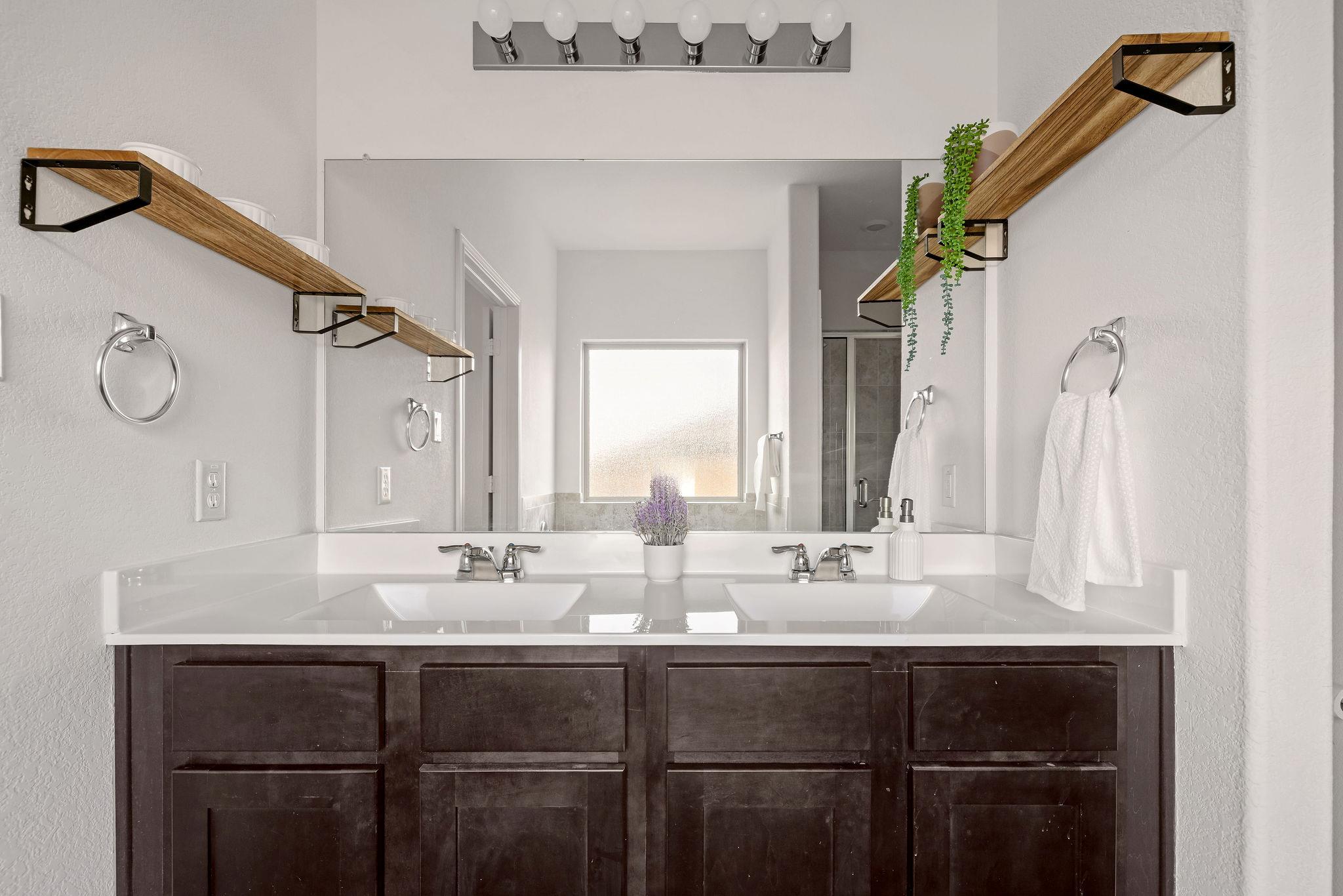 1428 Chad Dr, Round Rock, TX 78665