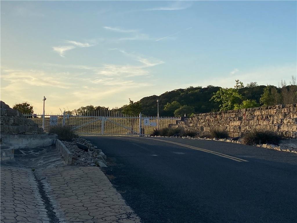 113 Woodhollow Dr, Bertram, TX 78605