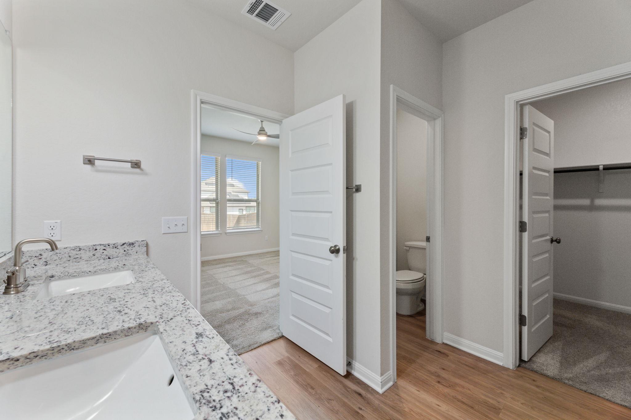 144 Gullivers Dr, Elgin, TX 78621