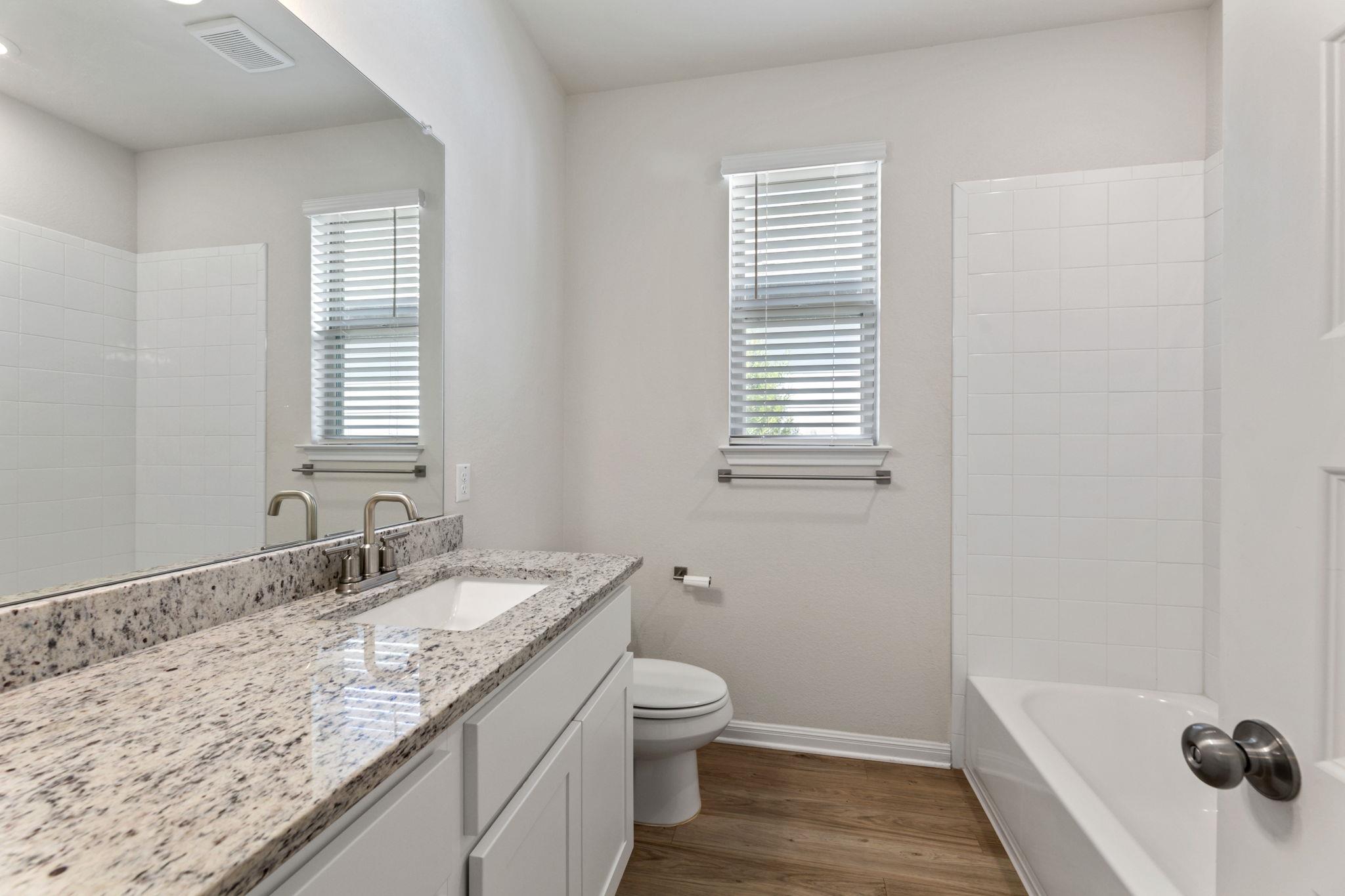 144 Gullivers Dr, Elgin, TX 78621