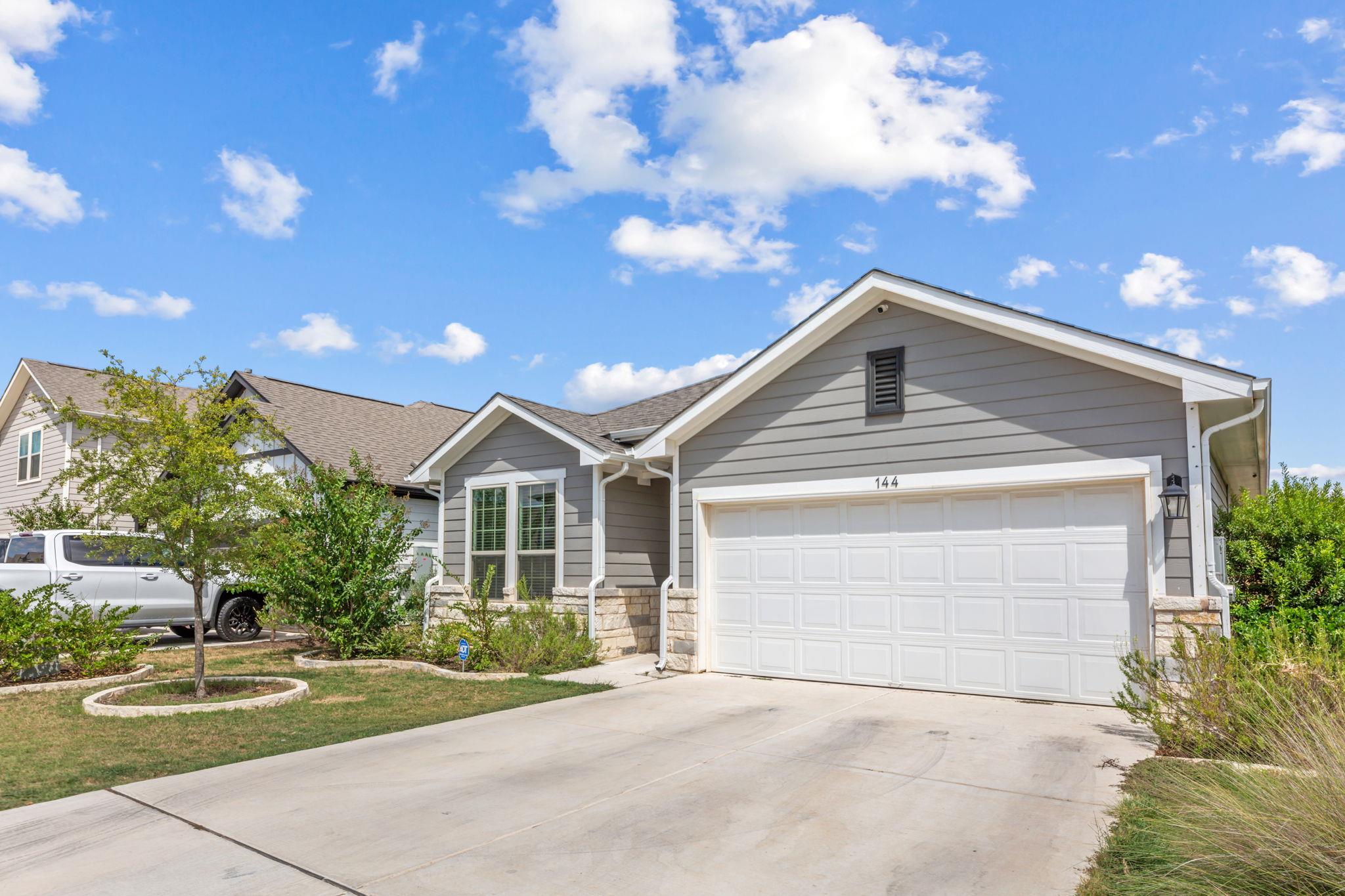 144 Gullivers Dr, Elgin, TX 78621