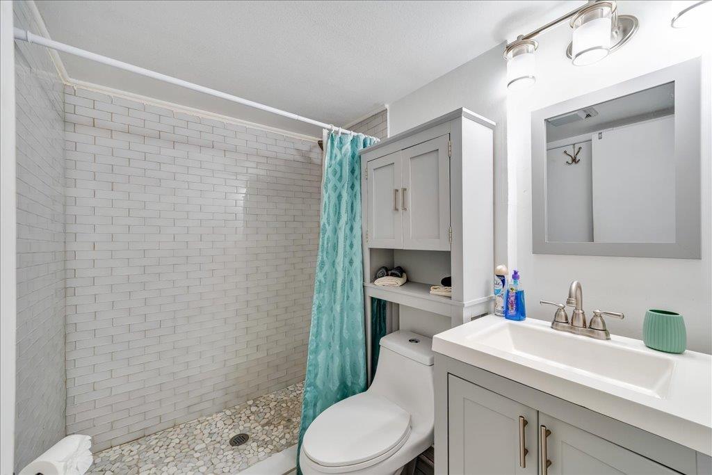 8001 Briarwood Ln, Austin, TX 78757