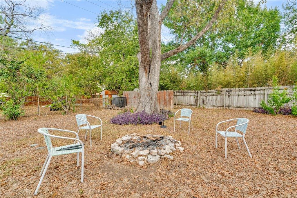 8001 Briarwood Ln, Austin, TX 78757