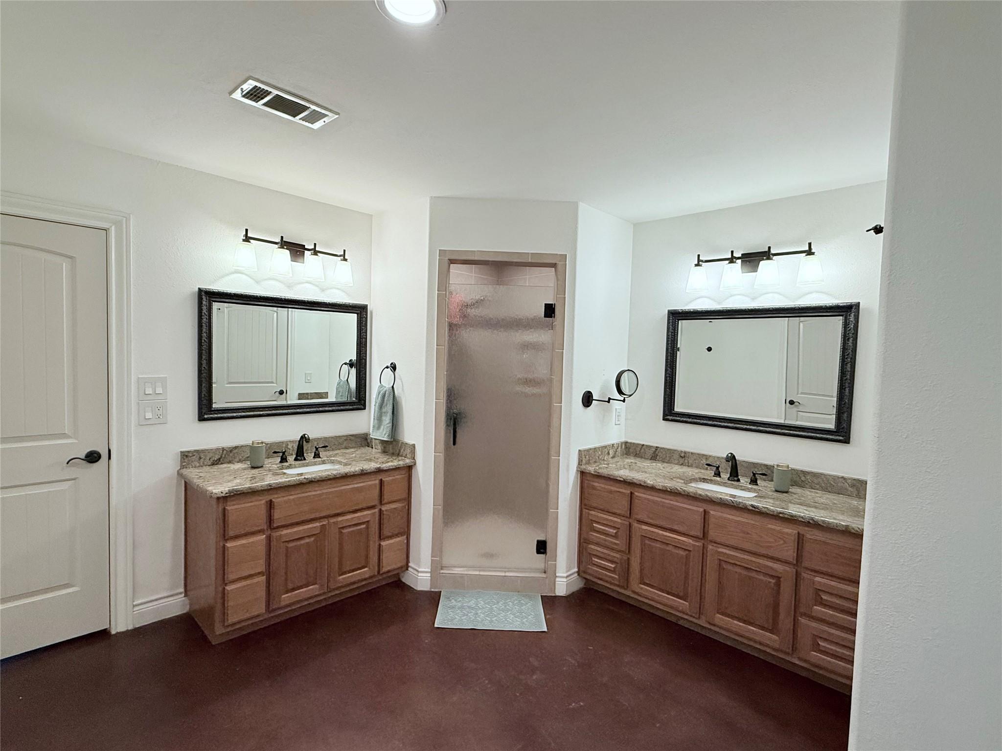 252 Sunday Dr, Burnet, TX 78611