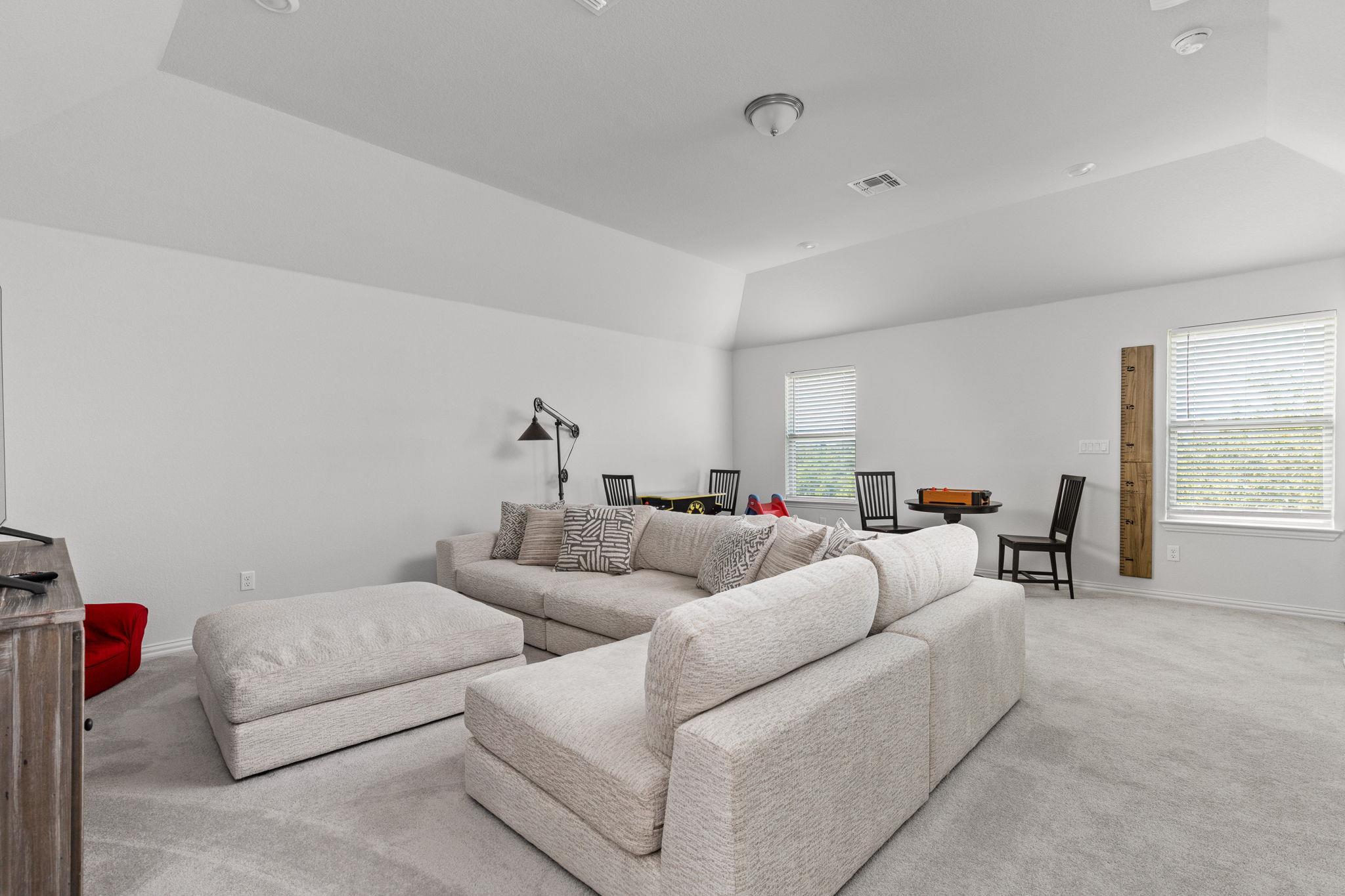 1080 Pink Granite Blvd, Dripping Springs, TX 78620