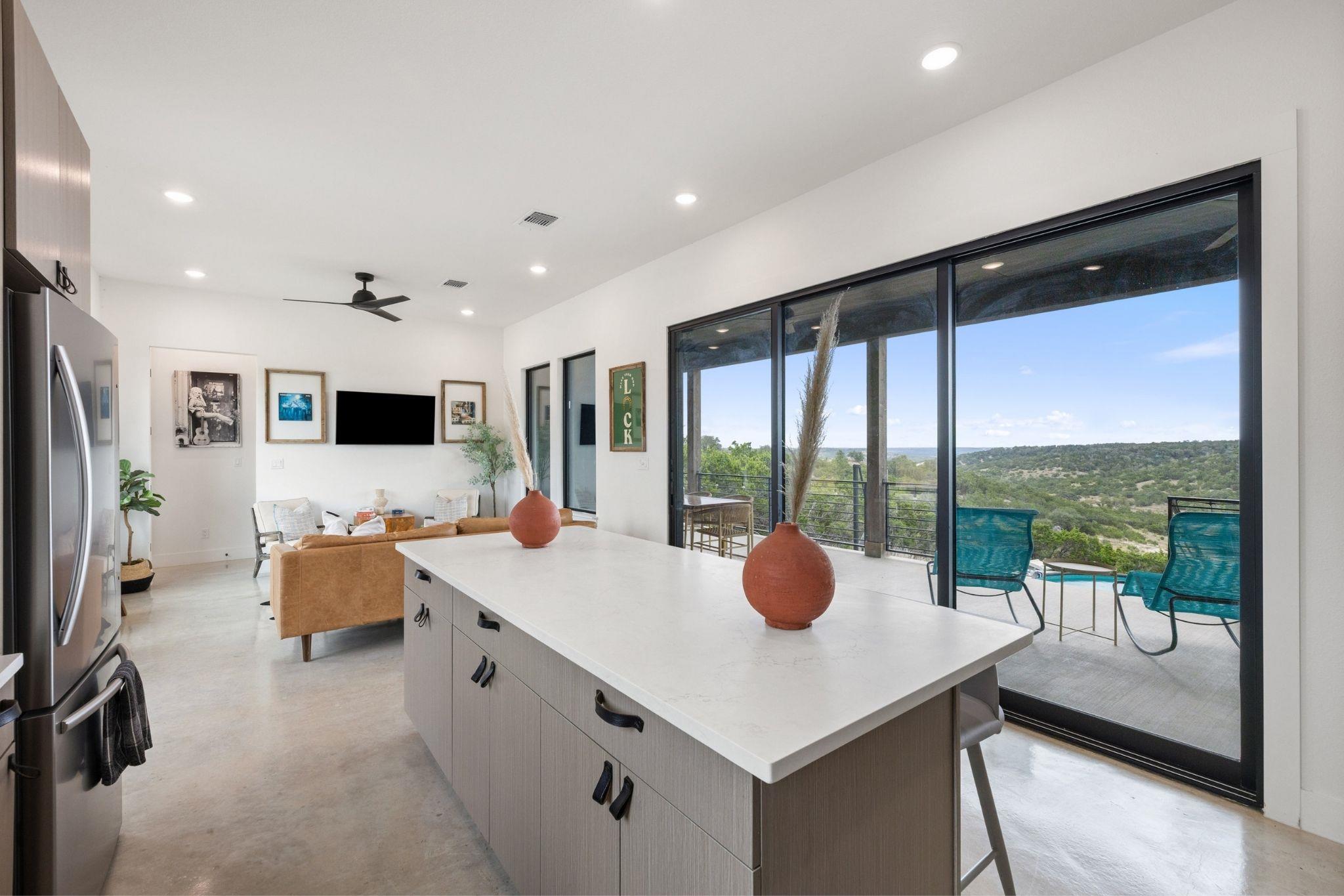 11 Sacramento, Kendalia, TX 78027