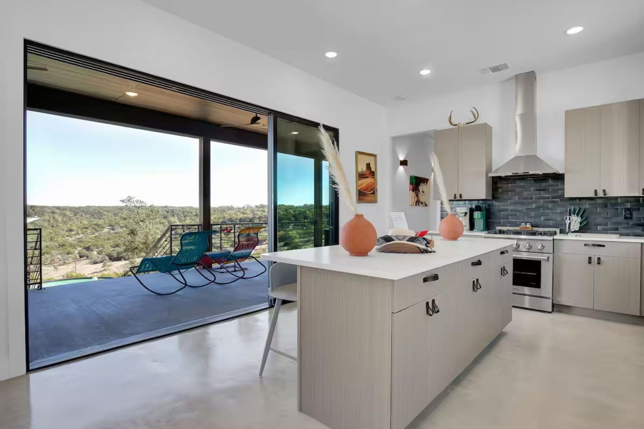 11 Sacramento, Kendalia, TX 78027