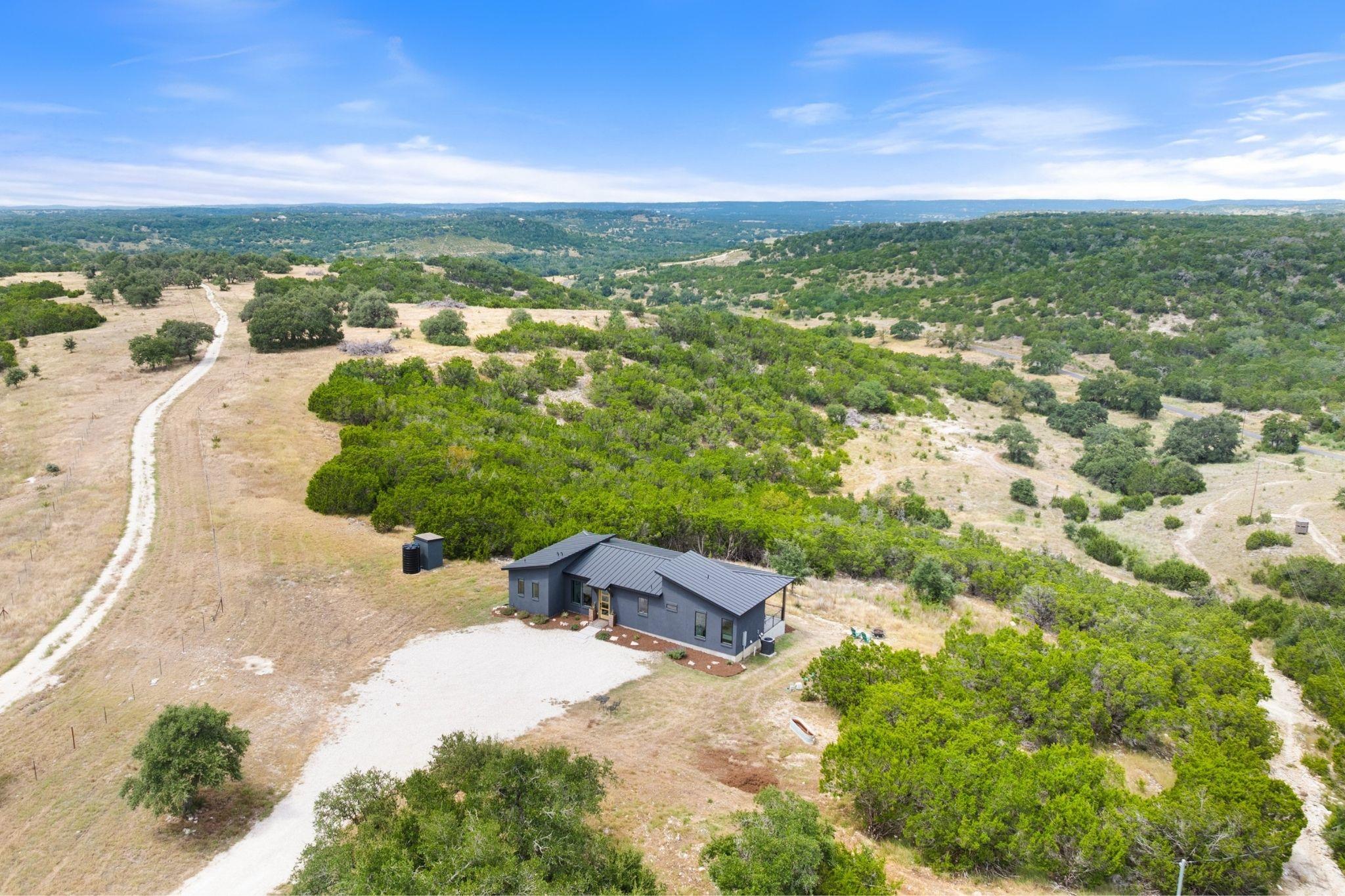 11 Sacramento, Kendalia, TX 78027