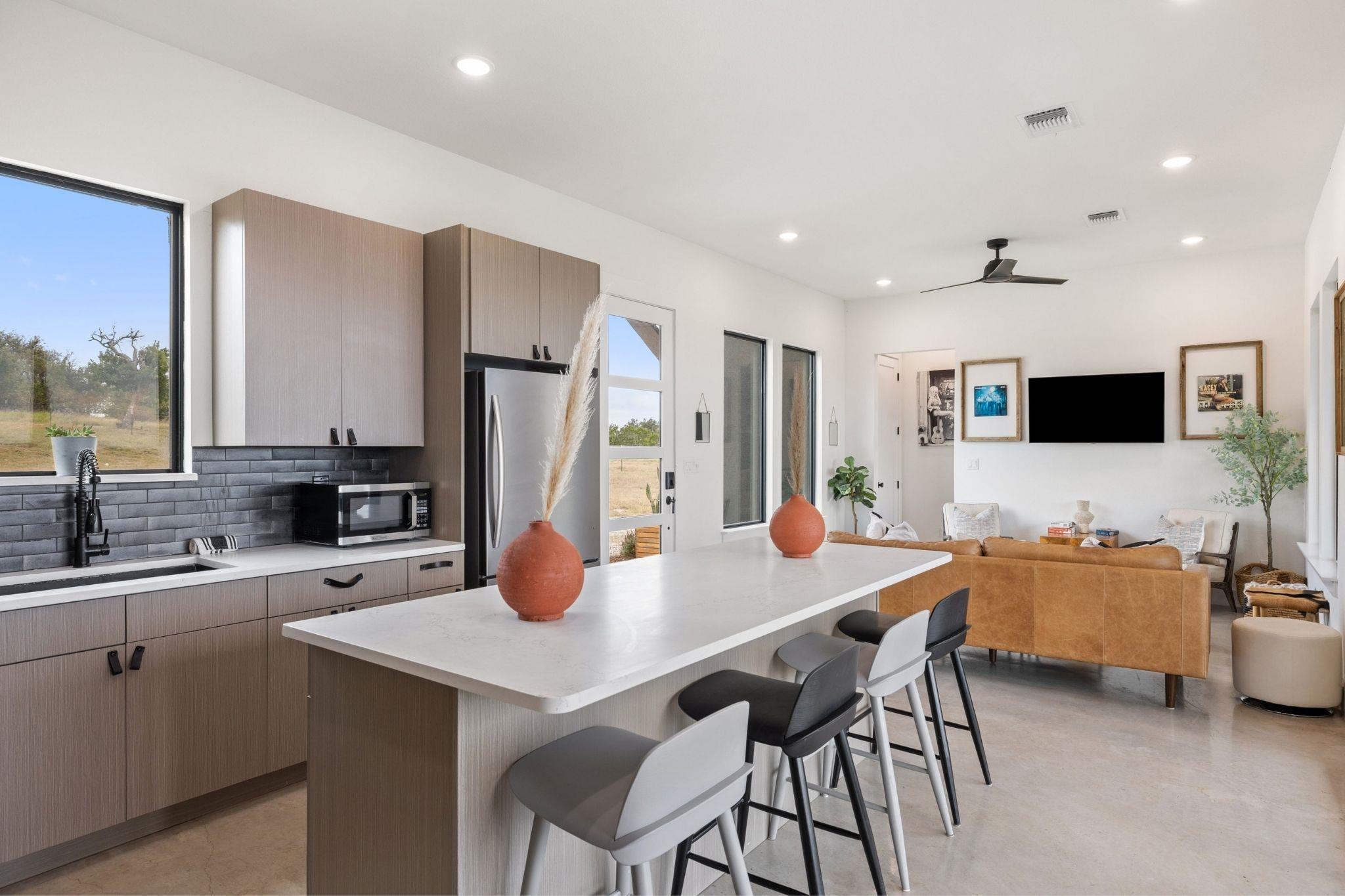 11 Sacramento, Kendalia, TX 78027