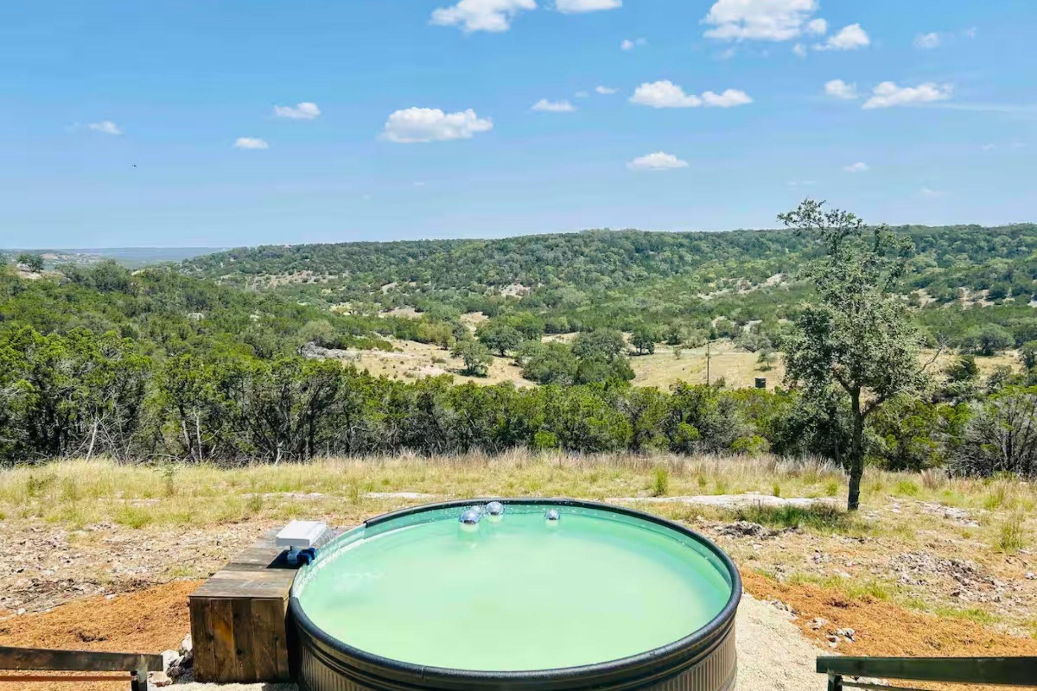 11 Sacramento, Kendalia, TX 78027