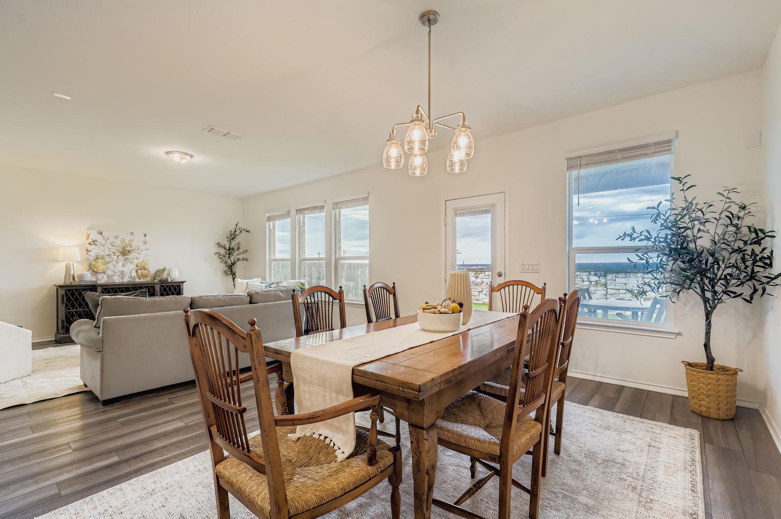 7806 Song Sparrow Dr # 4, Austin, TX 78744