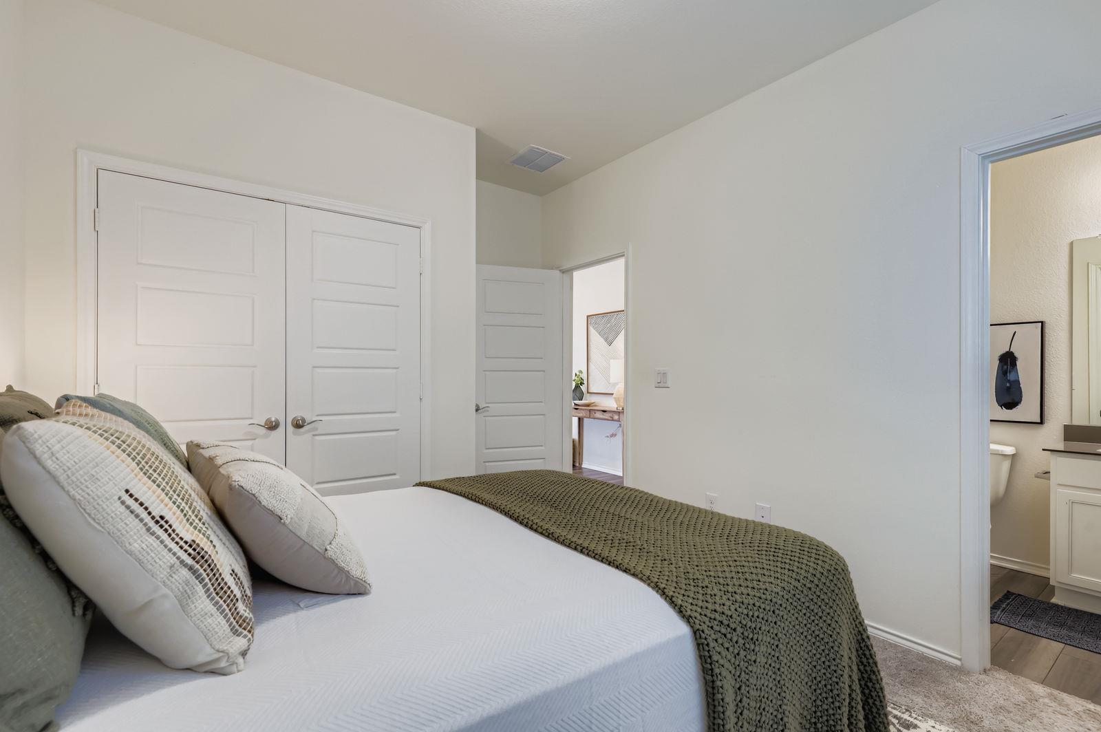 7806 Song Sparrow Dr # 4, Austin, TX 78744