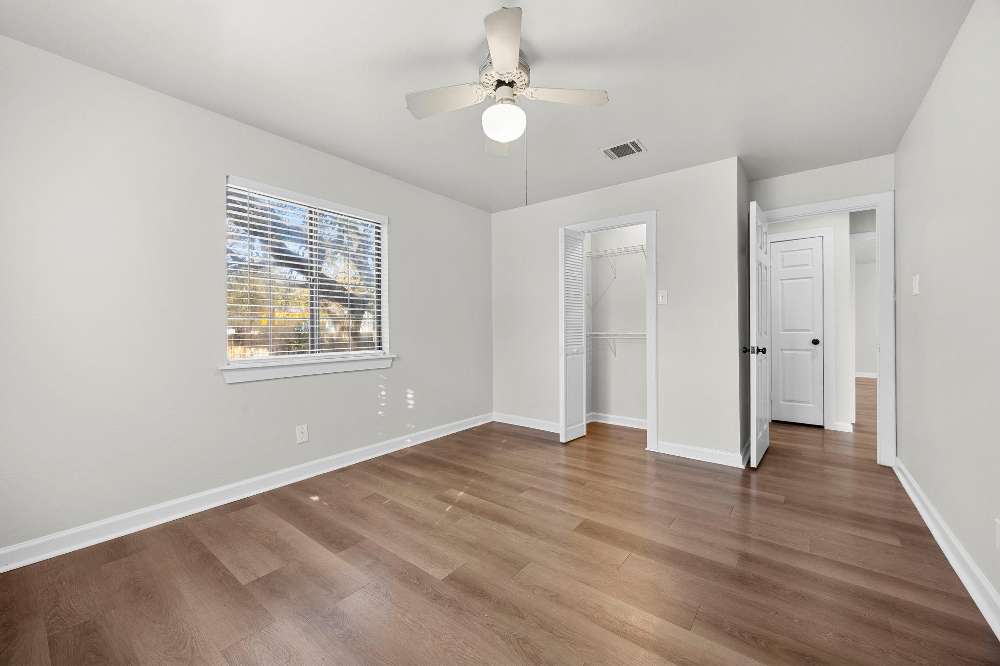 208 S Cougar Ave, Cedar Park, TX 78613