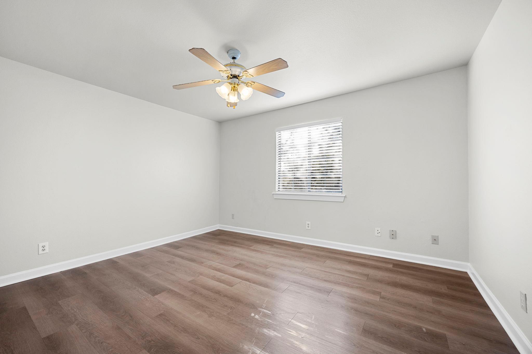 208 S Cougar Ave, Cedar Park, TX 78613