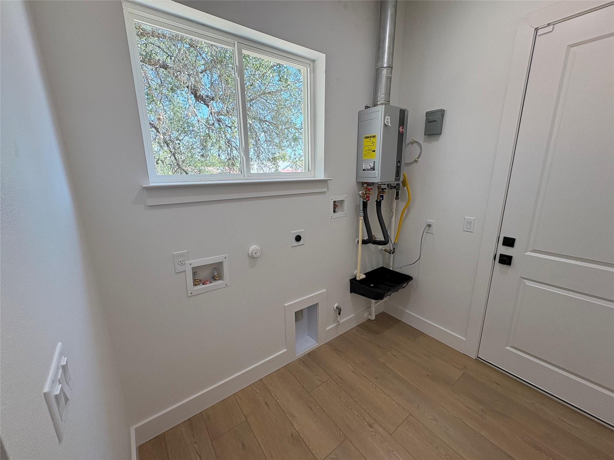 304 W Allen St, Kyle, TX 78640