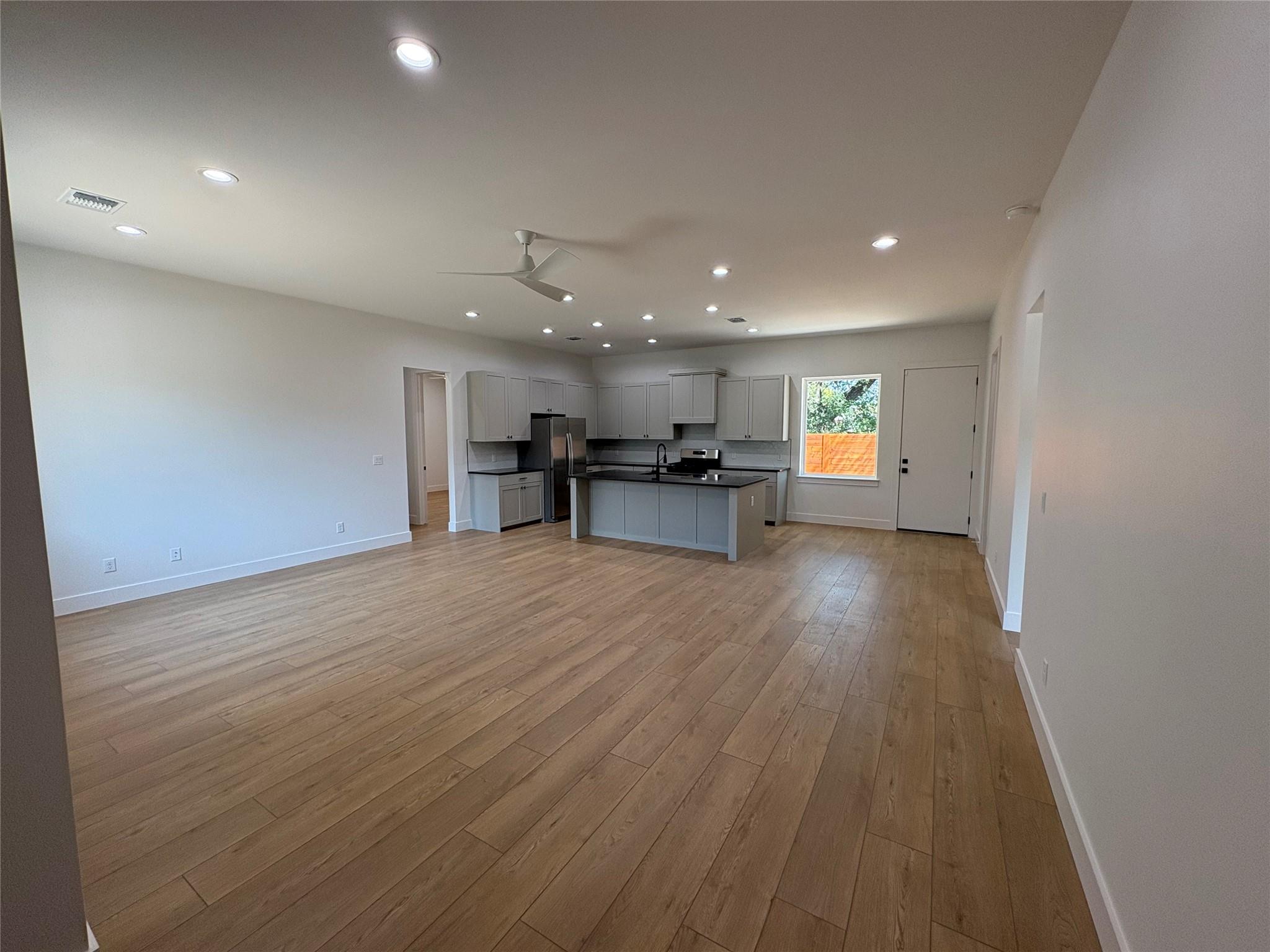 304 W Allen St, Kyle, TX 78640