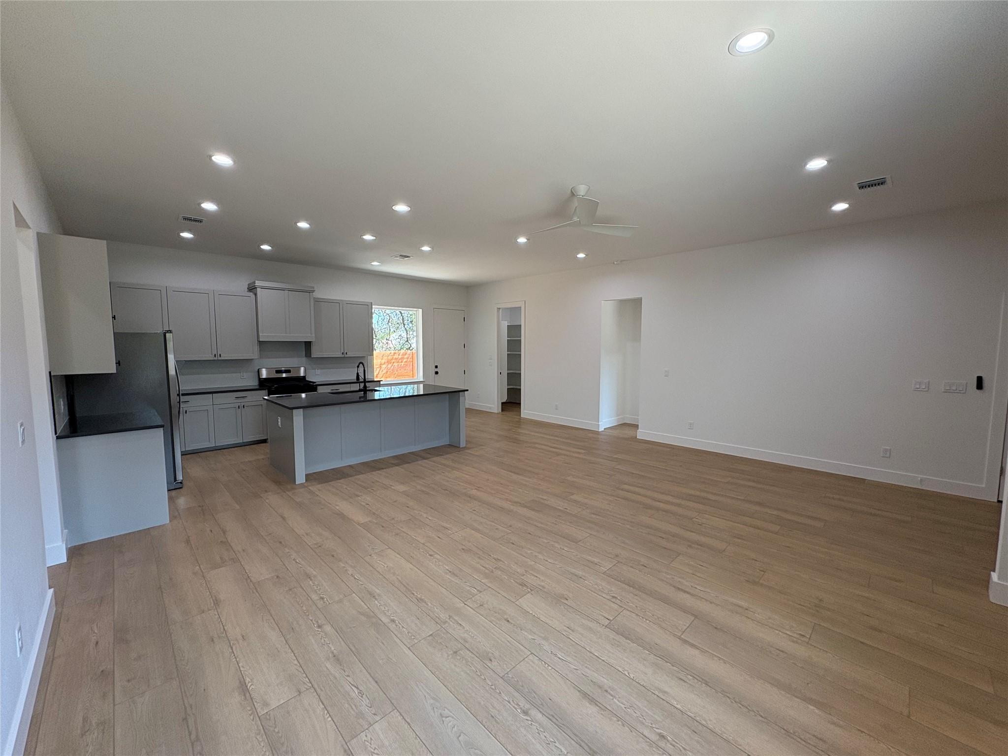 304 W Allen St, Kyle, TX 78640