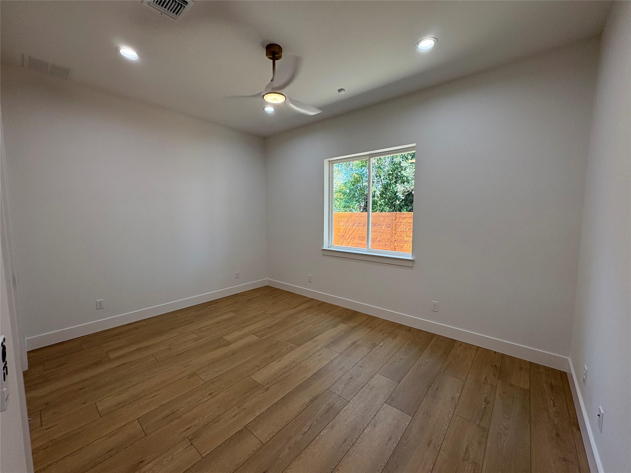 304 W Allen St, Kyle, TX 78640