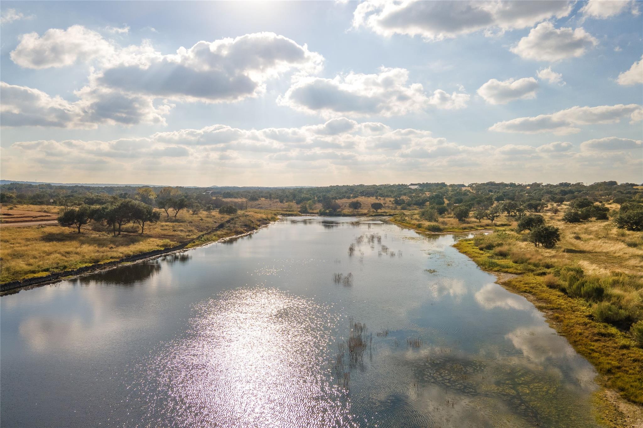 164 Lake on Flat Creek Dr, Johnson City, TX 78636