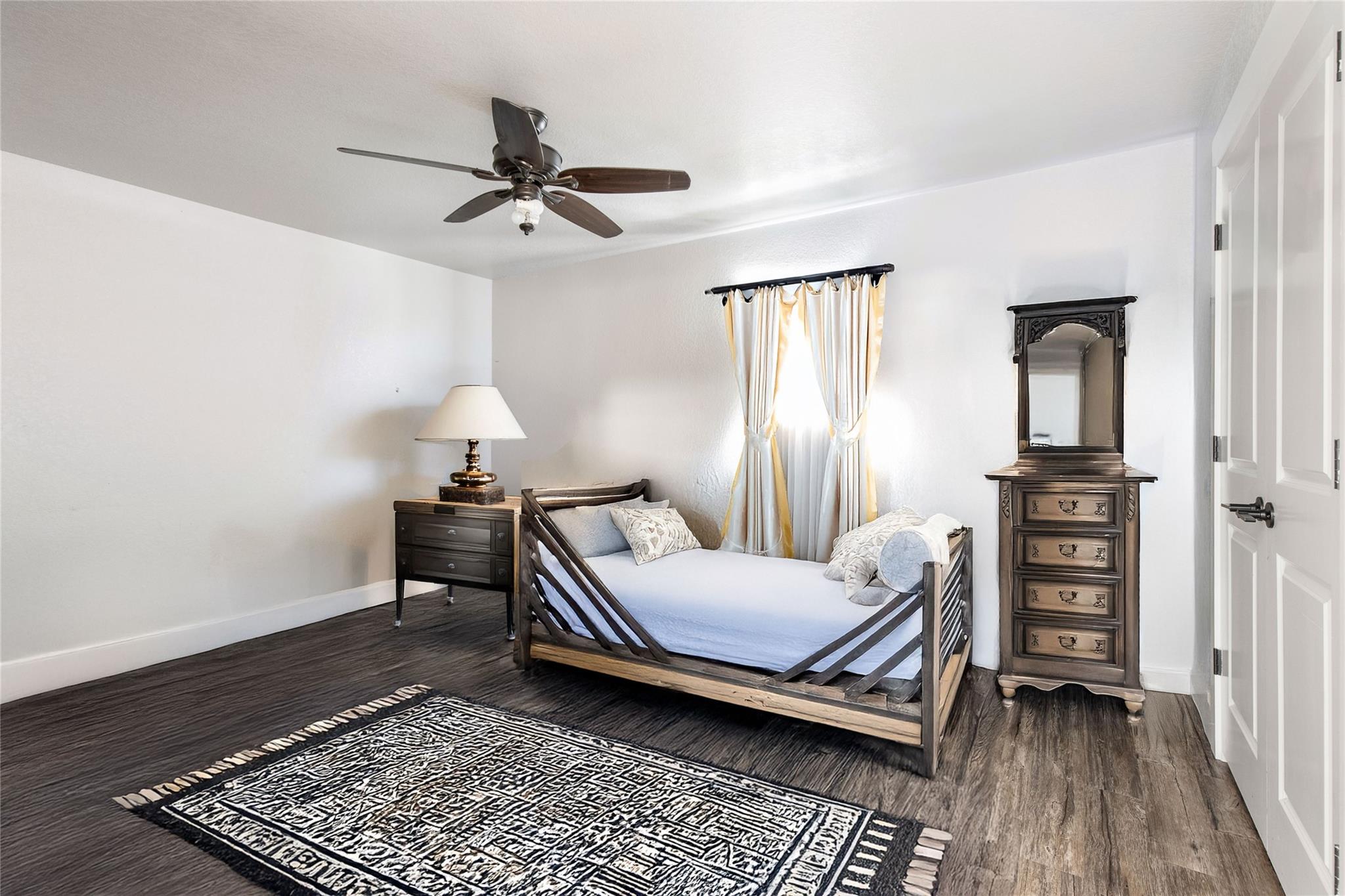 164 Lake on Flat Creek Dr, Johnson City, TX 78636