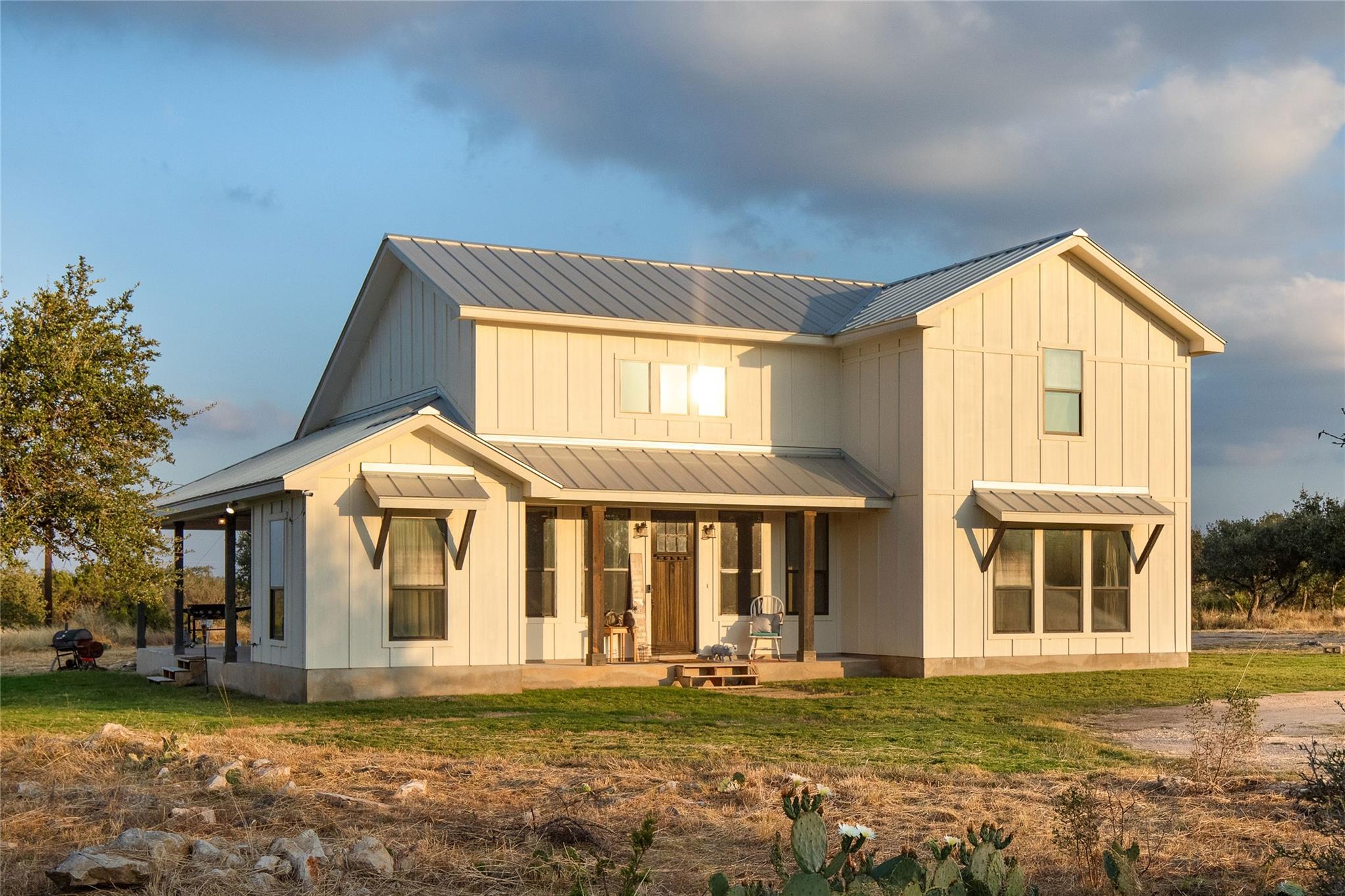 164 Lake on Flat Creek Dr, Johnson City, TX 78636