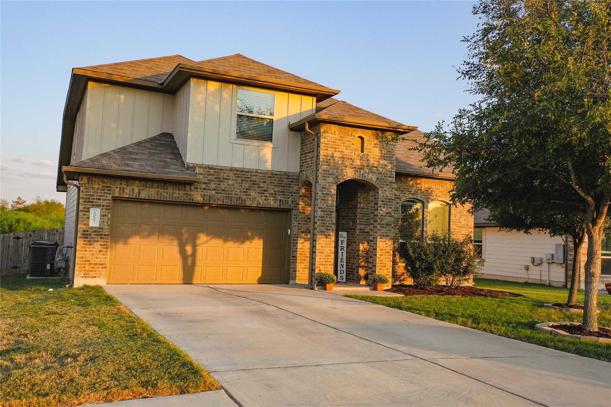 6007 Heron Dr, Buda, TX 78610