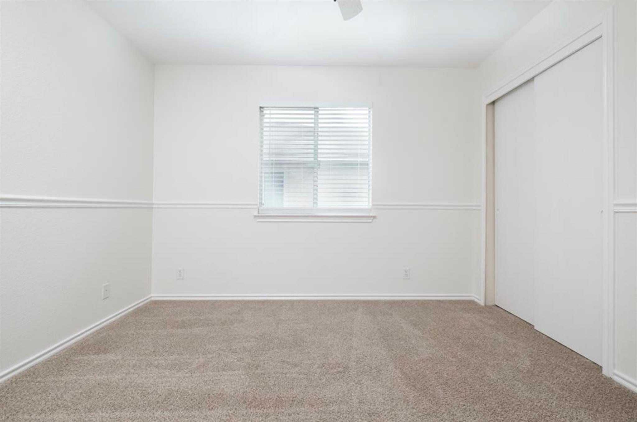 116 Holland St NE, Hutto, TX 78634