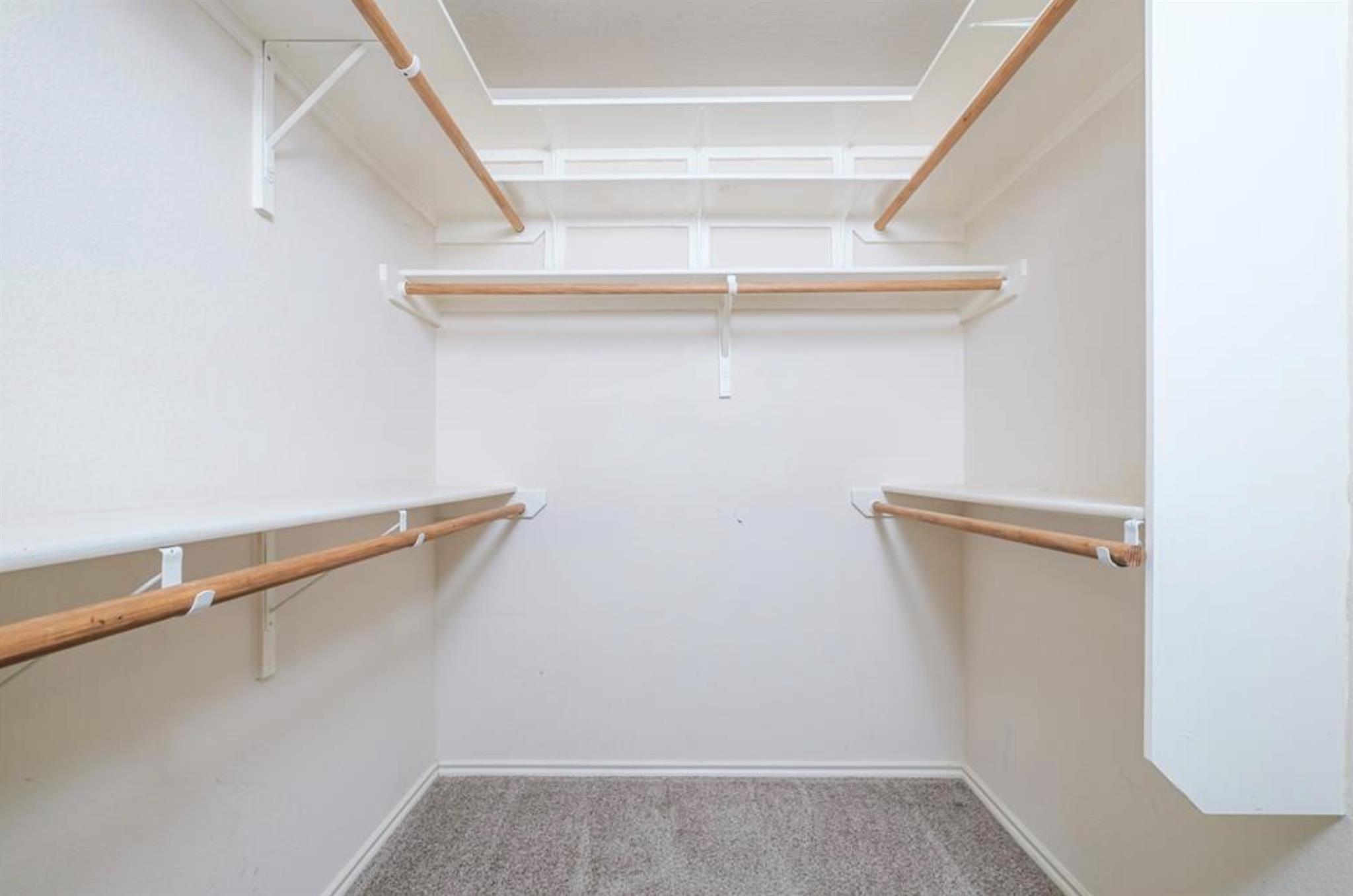 116 Holland St NE, Hutto, TX 78634