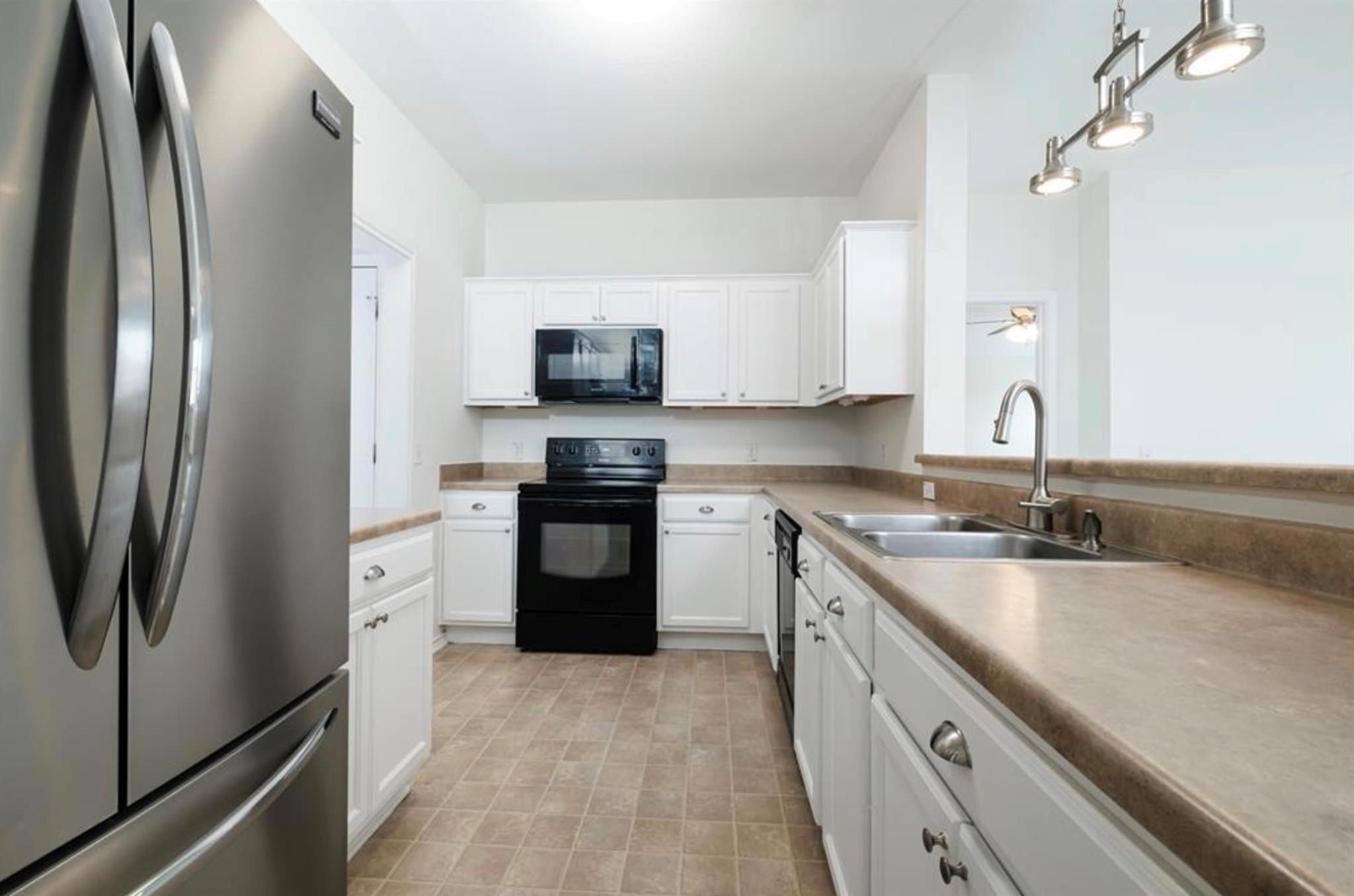 116 Holland St NE, Hutto, TX 78634