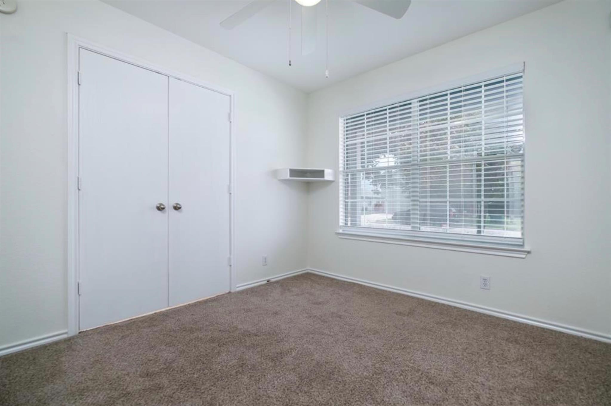 116 Holland St NE, Hutto, TX 78634