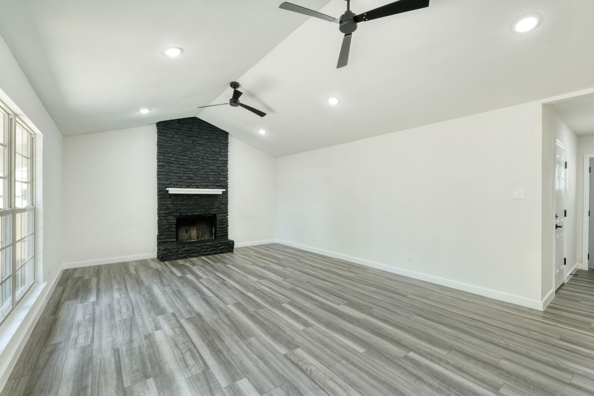 1702 Wagon Gap Dr, Round Rock, TX 78681