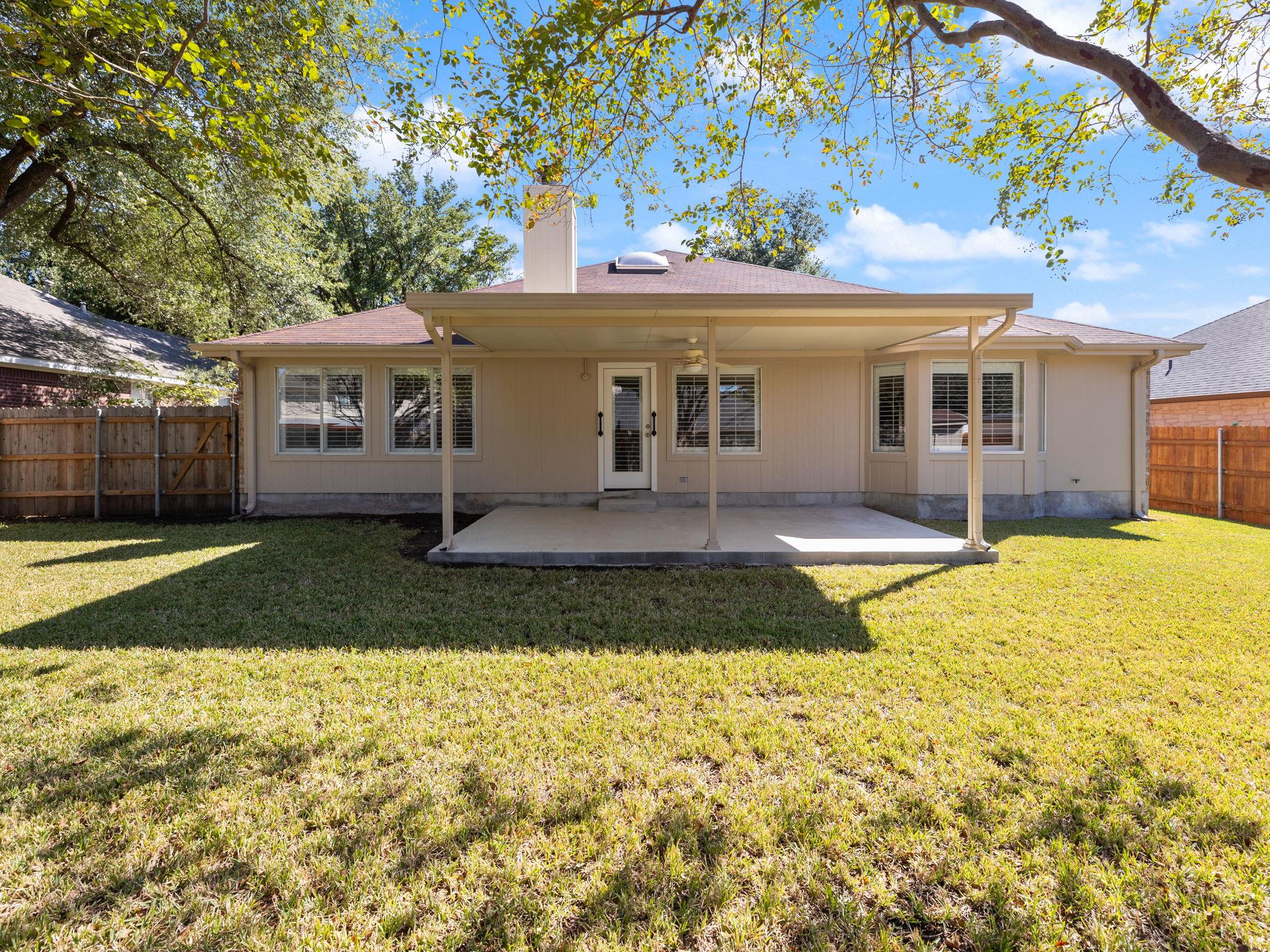 1008 Rocky Creek Dr, Pflugerville, TX 78660