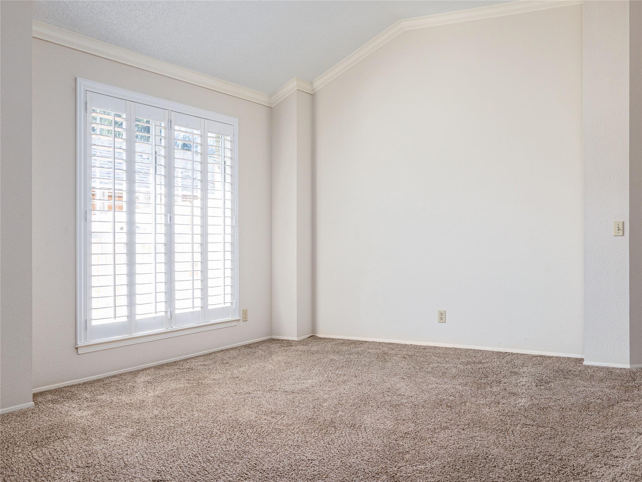 1008 Rocky Creek Dr, Pflugerville, TX 78660