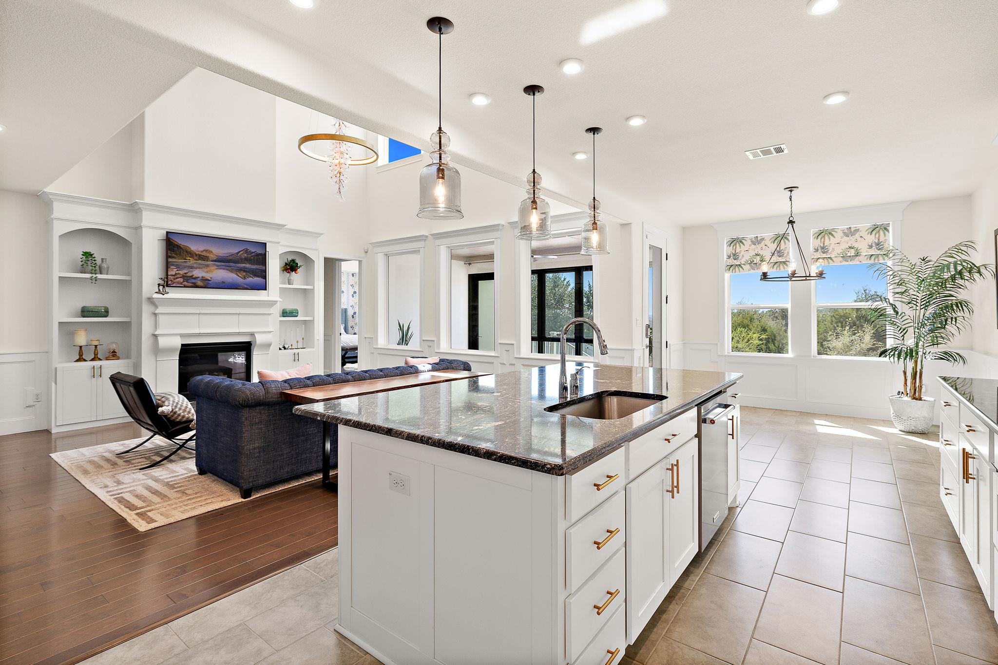 218 Encanto Pl, Austin, TX 78737