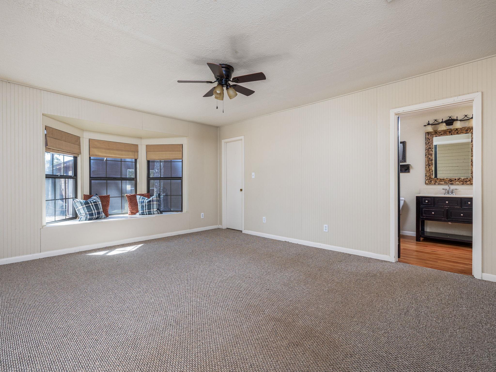 1949 County Road 347 Loop, Gause, TX 77857