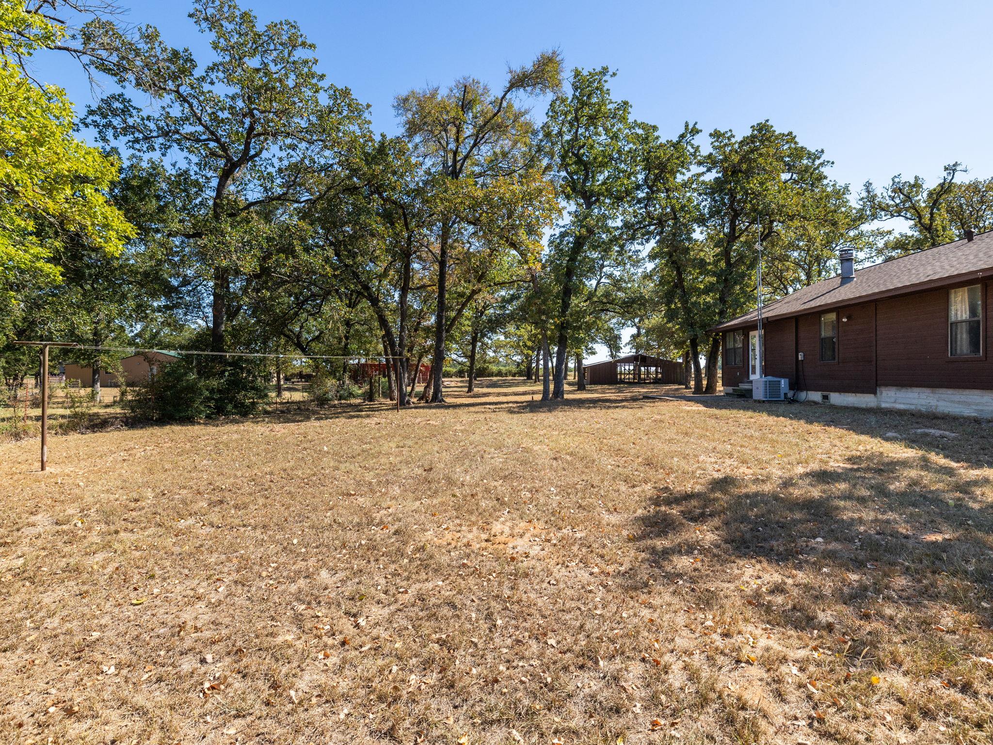 1949 County Road 347 Loop, Gause, TX 77857