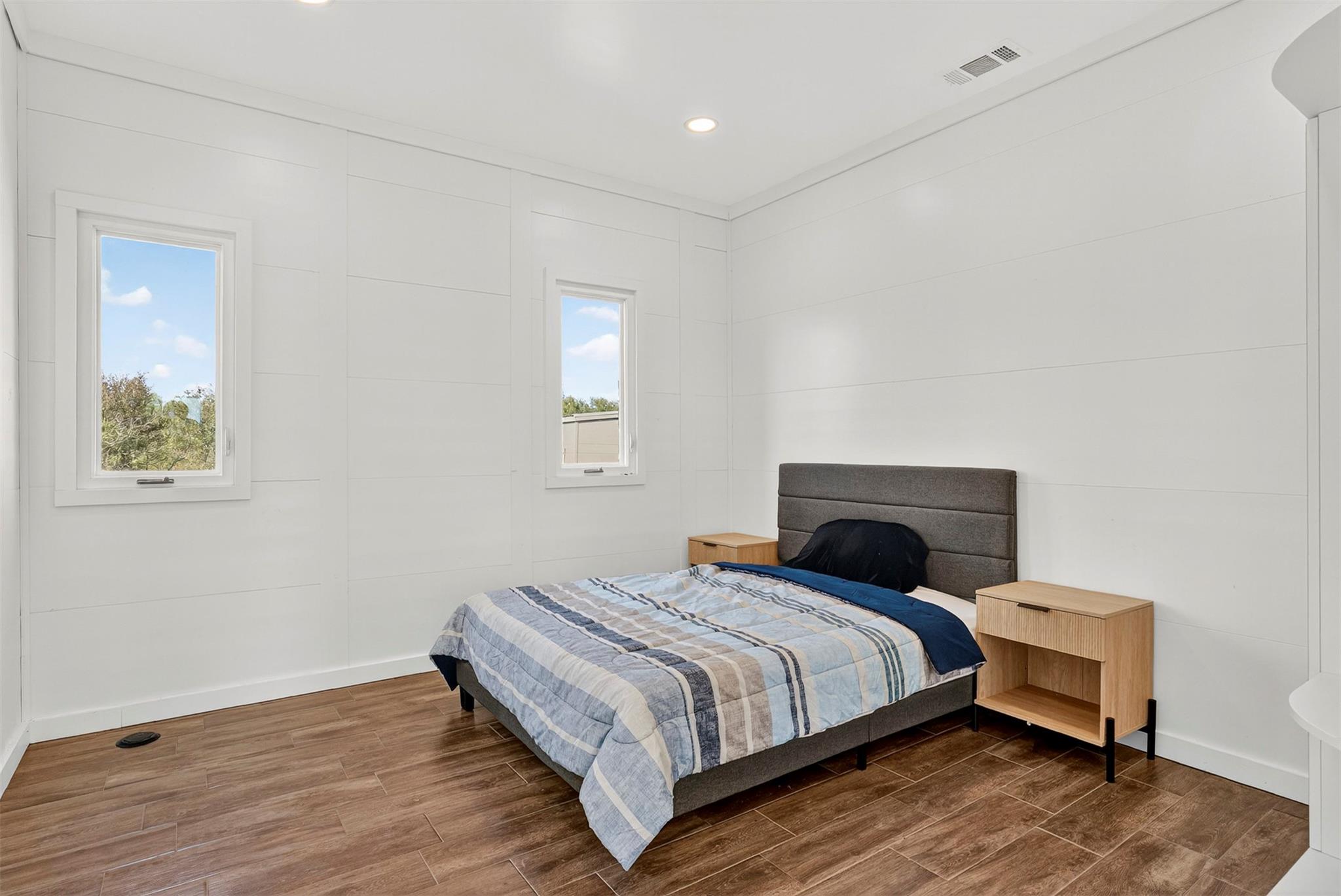 111 Starlight Path, Red Rock, TX 78662