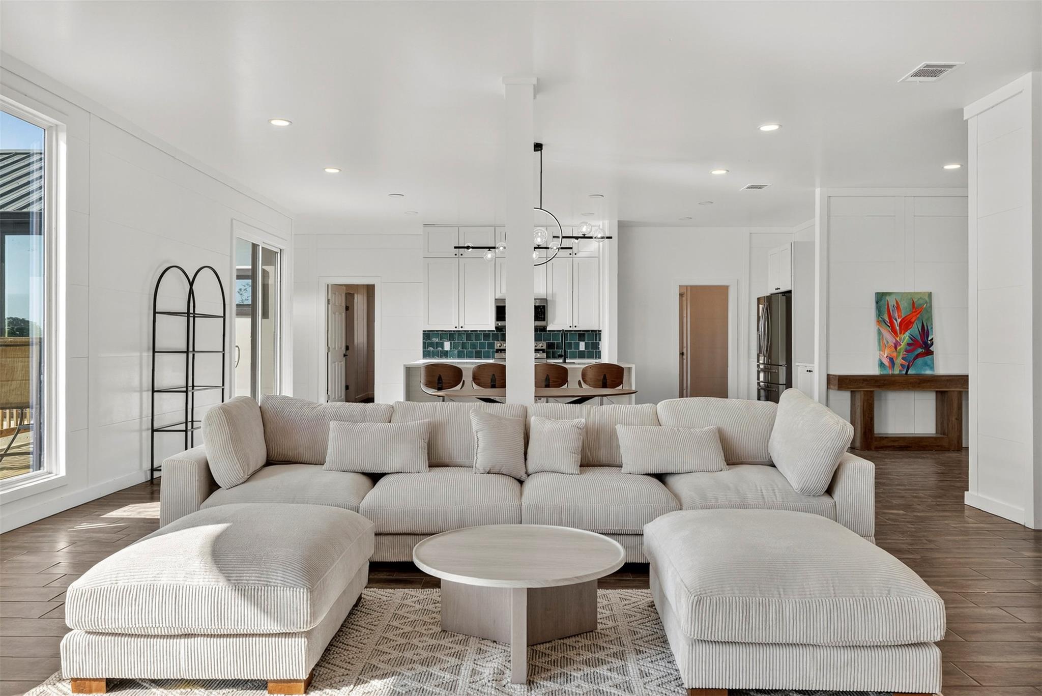 111 Starlight Path, Red Rock, TX 78662