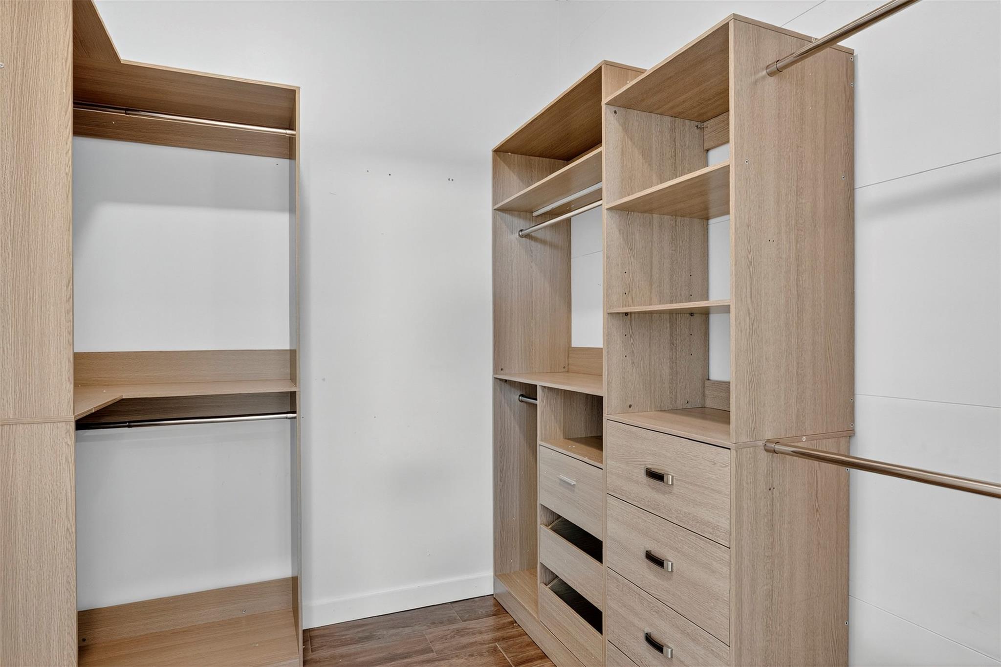 111 Starlight Path, Red Rock, TX 78662