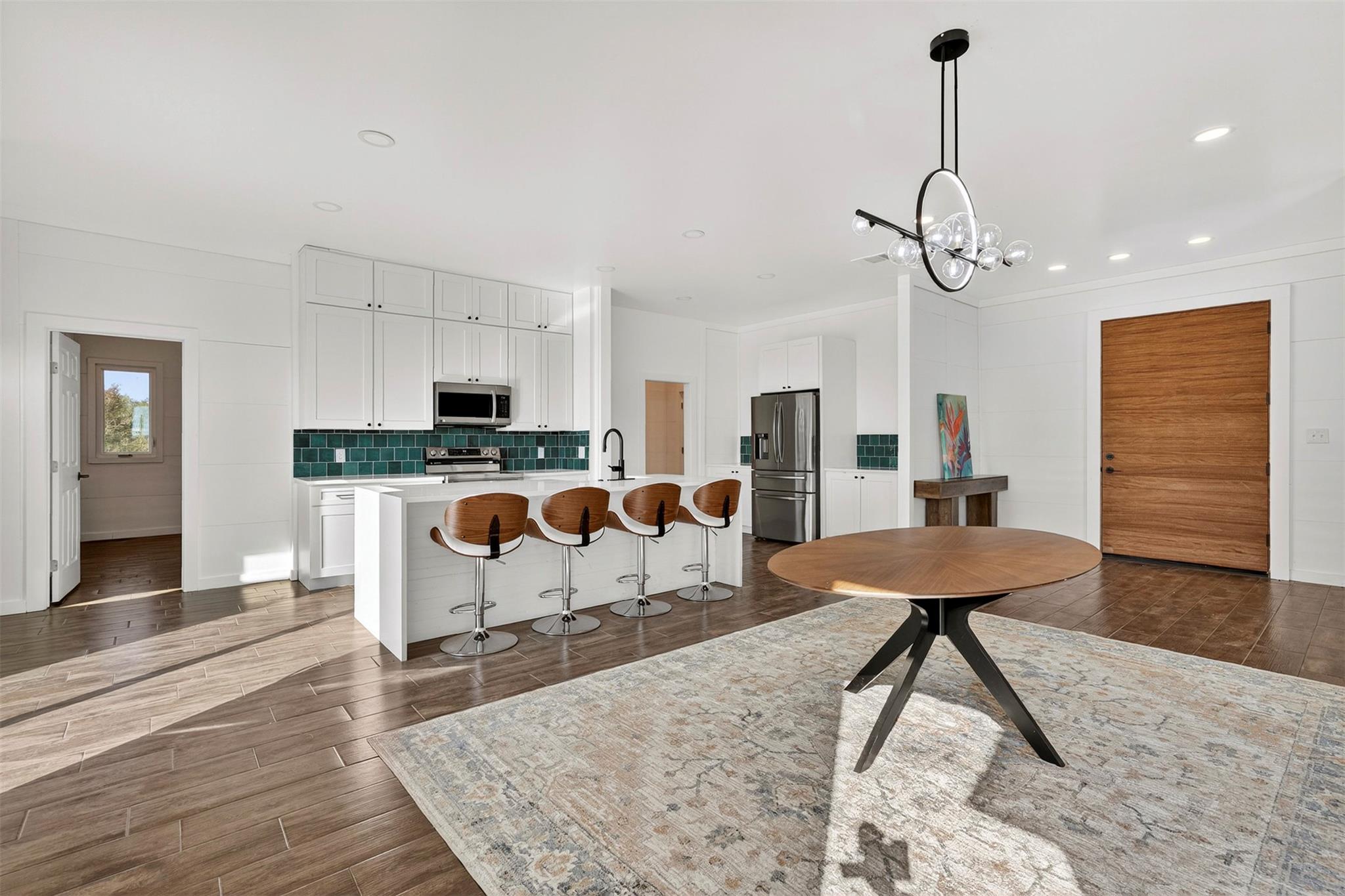 111 Starlight Path, Red Rock, TX 78662