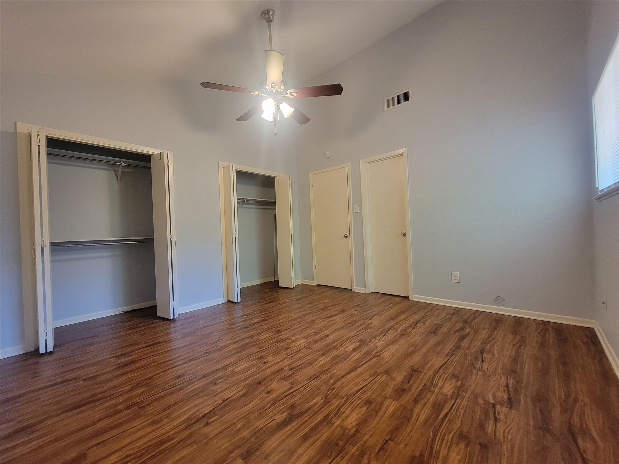 1304 GLENDA Dr # B, Round Rock, TX 78681