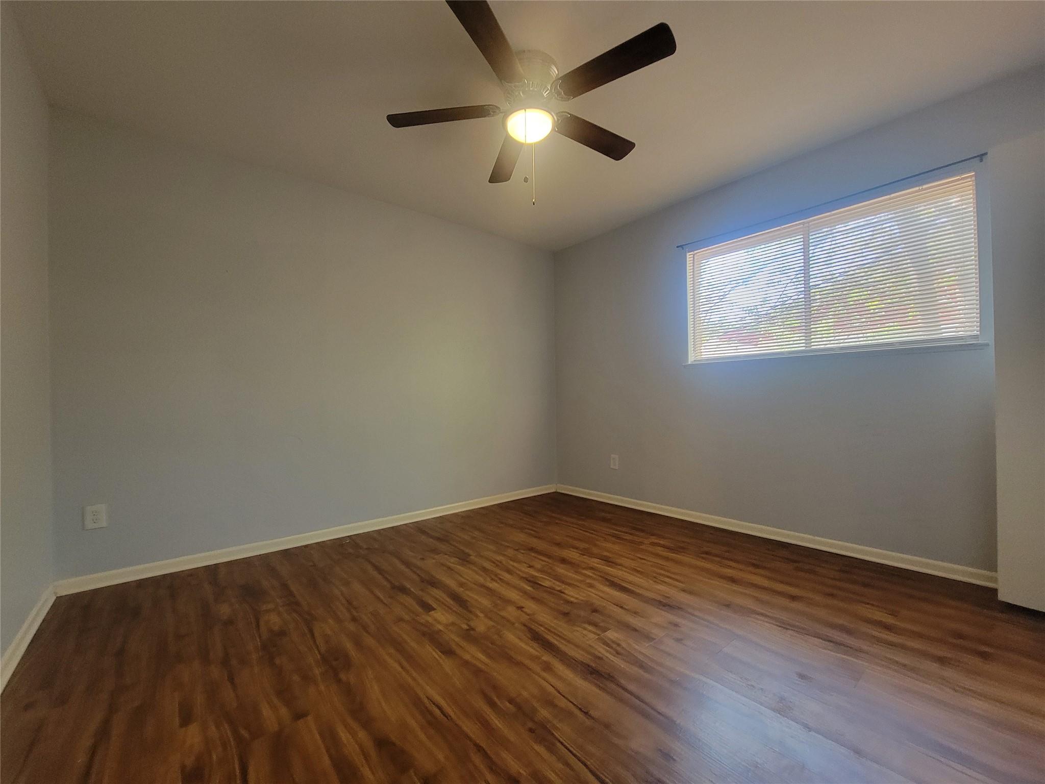 1304 GLENDA Dr # B, Round Rock, TX 78681