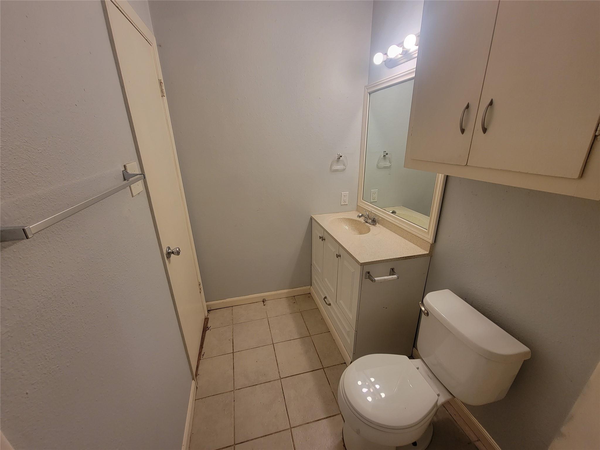 1304 GLENDA Dr # B, Round Rock, TX 78681