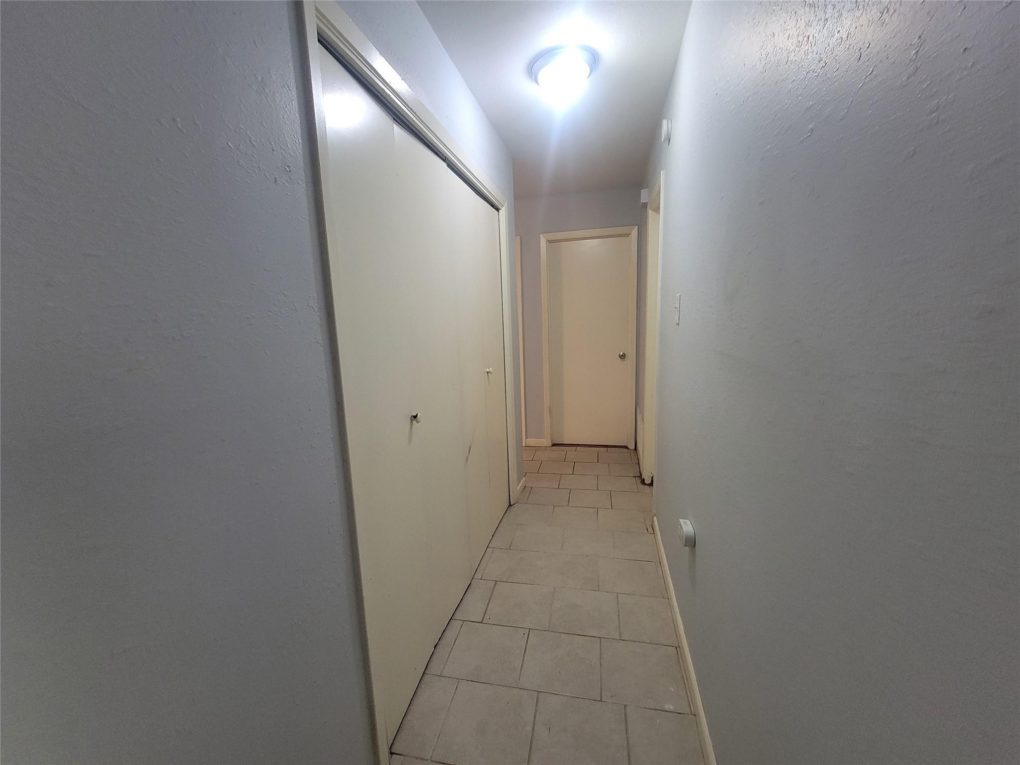 1304 GLENDA Dr # B, Round Rock, TX 78681