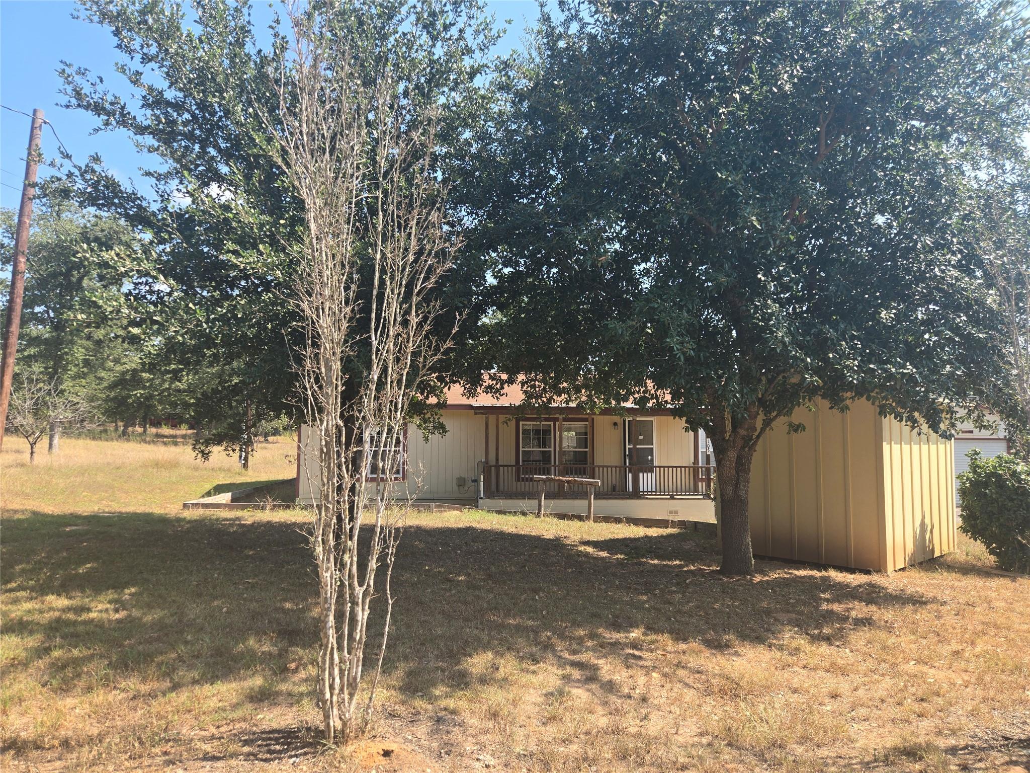 105 Boren Ln, Bastrop, TX 78602