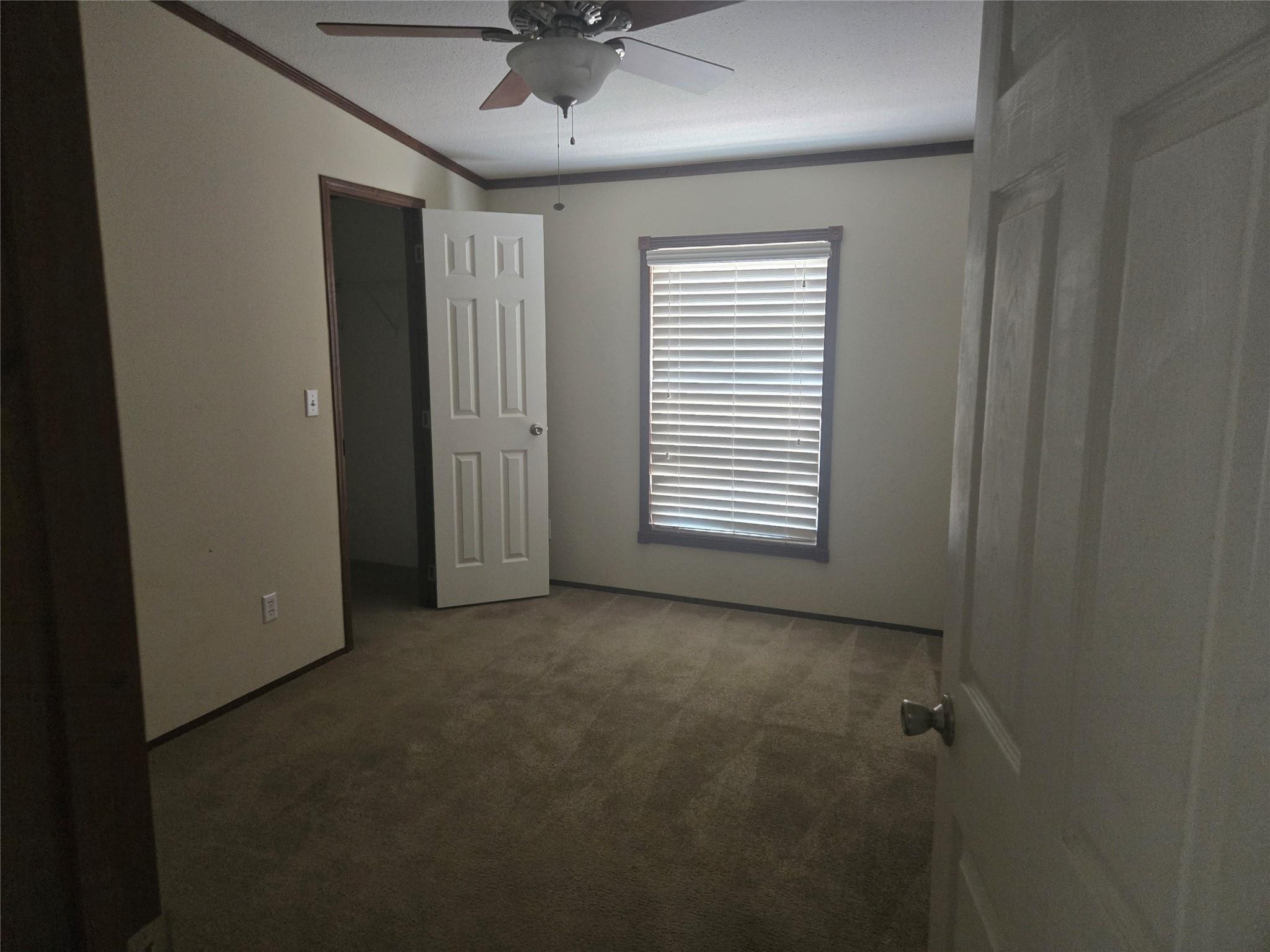 105 Boren Ln, Bastrop, TX 78602