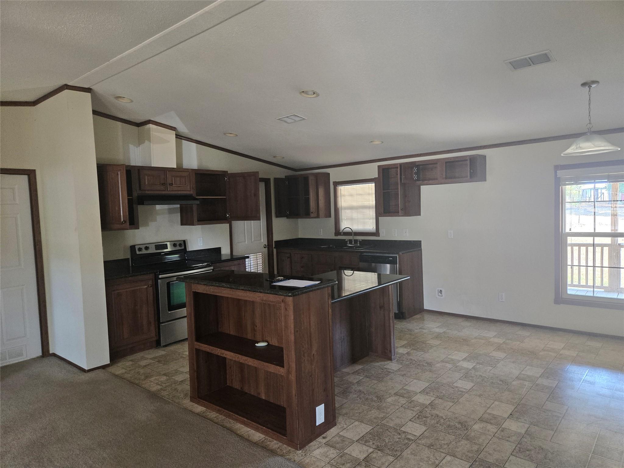 105 Boren Ln, Bastrop, TX 78602